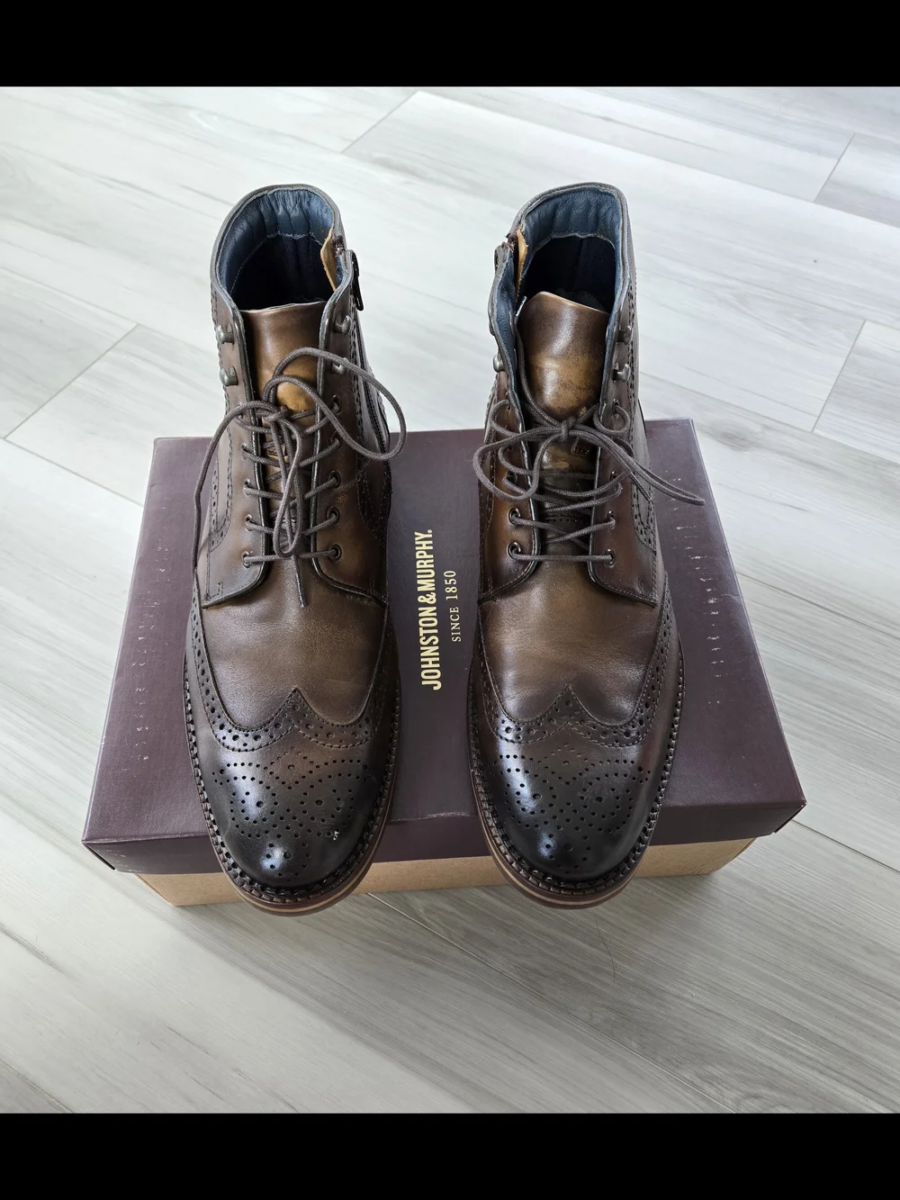 Johnston & Murphy Men’s Wingtip Oxford Boots – Size 12 (Regular) – Like New - Picture 4 of 14